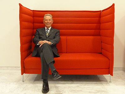 Rotes Sofa